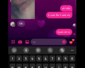 Các cháu tuổi teen video call show hàng tự sướng với nhau