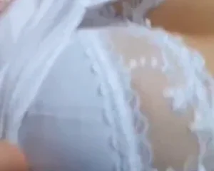 Căng thế này thì bú cứ phải nói là ngập mồm