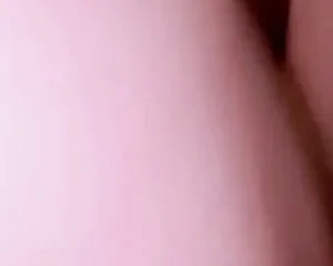 Em bé 2k5 cực ngon, bé tí đã biết nứng tình thì phải làm sao đây