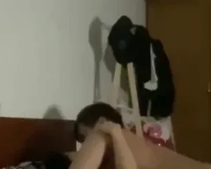Phương Thảo quay clip ân ái cùng bạn trai tại phòng trọ