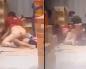 Quay lén cặp đôi phang nhau trong cty