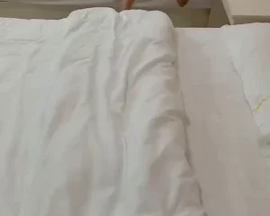 Rủ mãi mới được cô đồng nghiệp đi nhậu, nhậu say lại phải đưa về như này đây