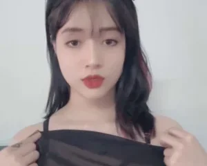 Thỏ xinh siêu vòng 1 cực quyến rũ trên live