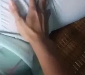 Vừa dẫn em sugar baby đi chụp ảnh kỷ yếu, về vẫn mặc bộ quần áo dài đè ra thịt luôn