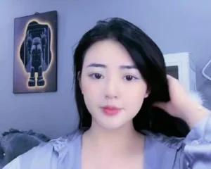 Vy baby idol mới nổi, show chiếc hàng họ hạng sang cho anh em đey
