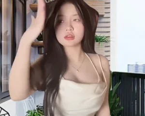 Lanhxinhyeu full clip hot idol Tiktok nên phải hàng găm bi mới chịu cơ